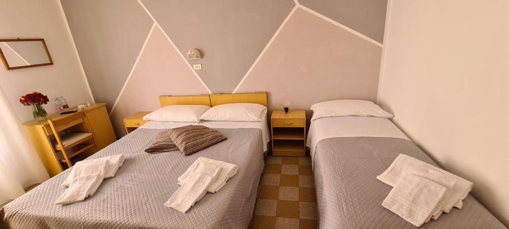 Hotel Astoria Riccione Exterior photo